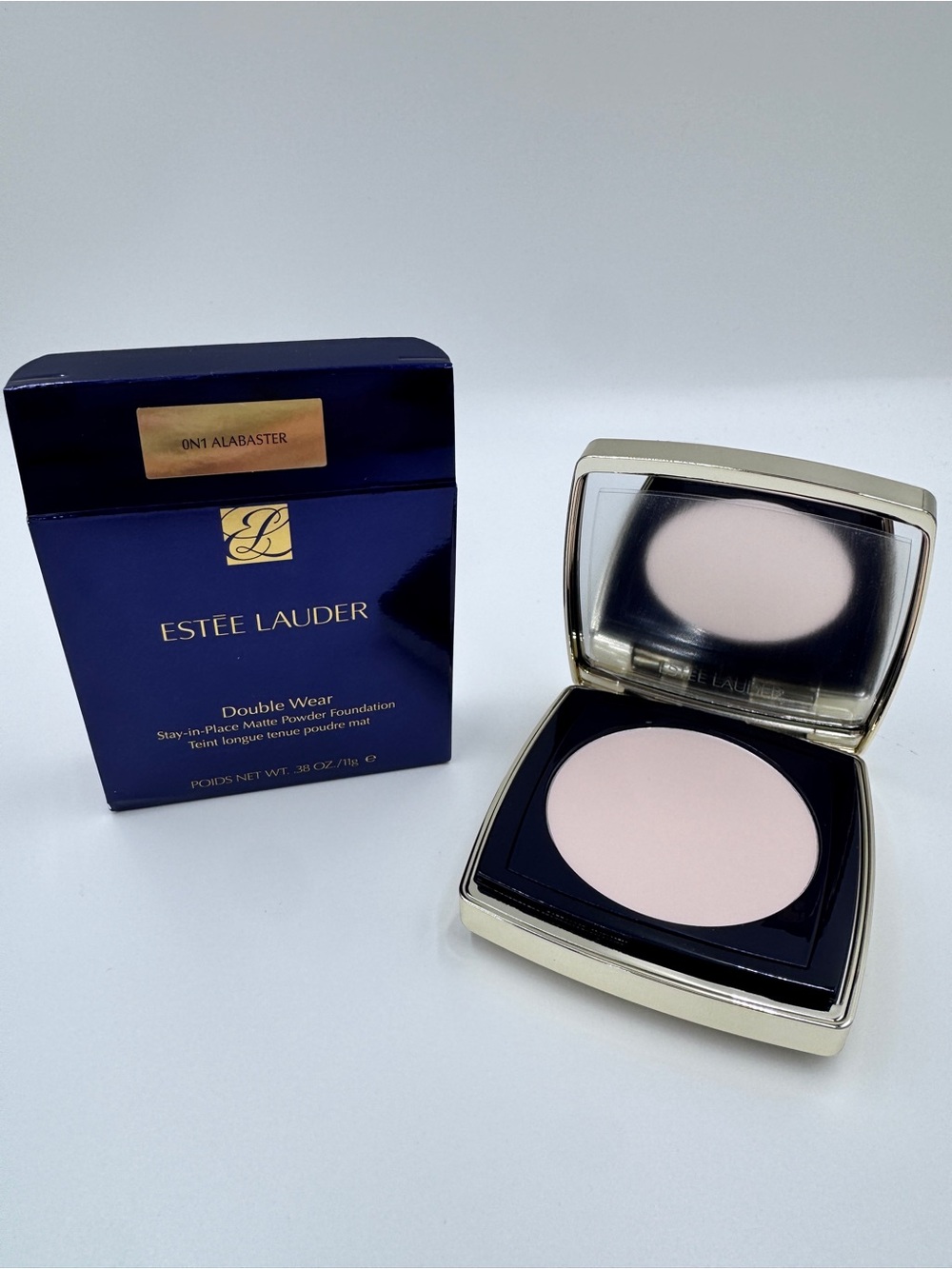 Estée Lauder Double Wear Matte Powder Foundation 0N1 Alabaster